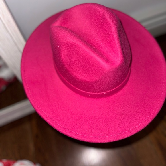 Pink hat - Picture 3 of 5